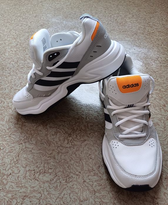 маратонки Адидас/ Adiddas