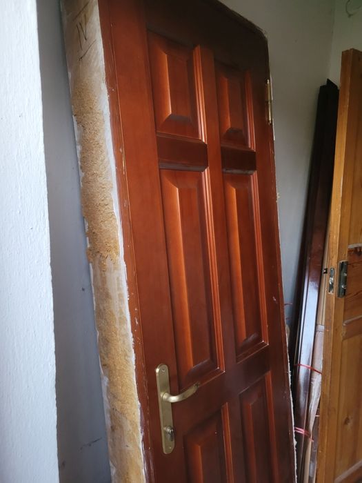 Двери 5шт из красного дерева