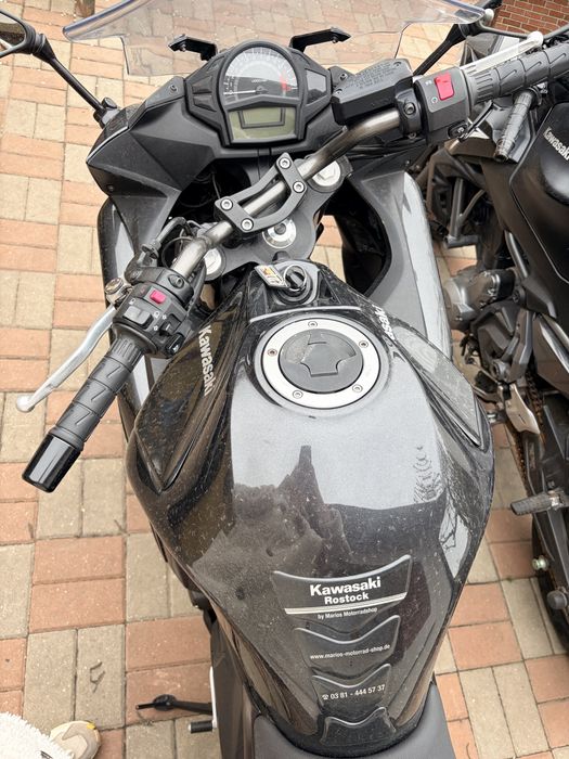 Motocicleta Kawaski Ninja ER6F