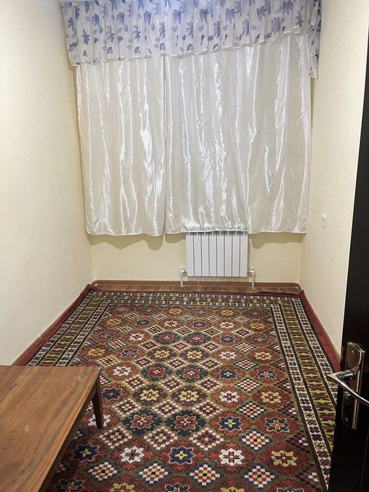 Olmaliq shaharda G'ishtli Dom oydinga Bozori Qoqon Bozoriga 300metr