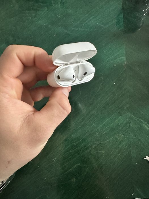Apple AirPods gen2