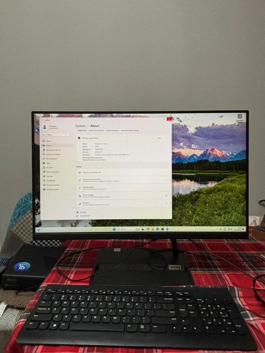 Настолен компютър Lenovo