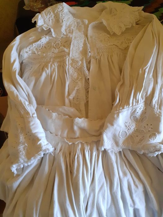 Costum popular autentic