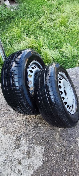 Vând set complet de 4 roți cu anvelope 195/65 R15