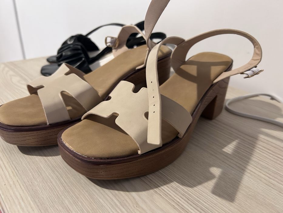 Set sandale marimea 39