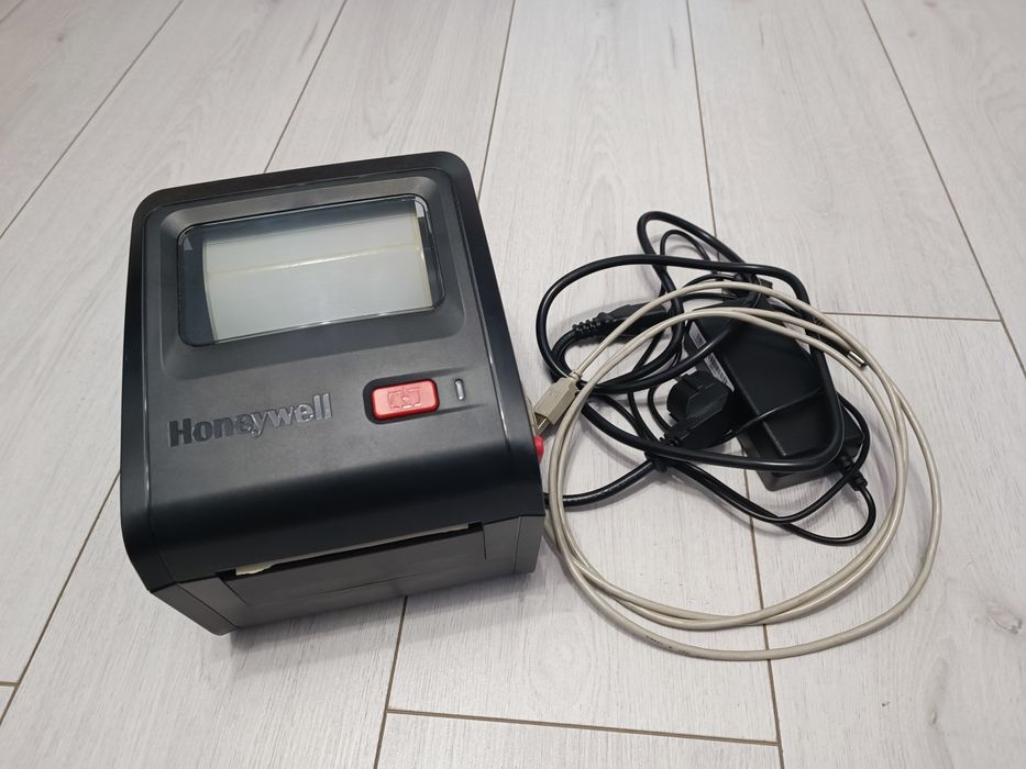 Imprimanta termica Honeywell cu etichete mari