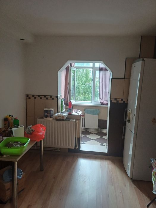 Vând apartament 2 camere, str. Decebal,  clinica Iacob
