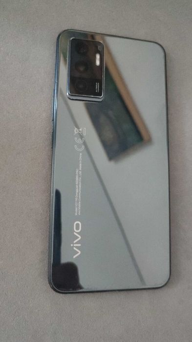 Смартфон Vivo V2116
