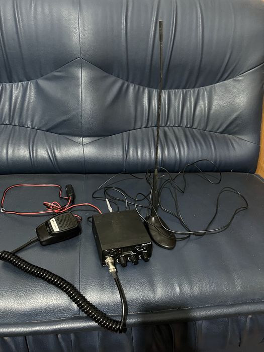 Midland m zero plus CB