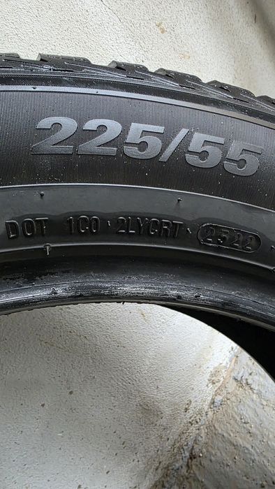 3 броя всесезонни 225/55/18 Kumho Solus 4S HA32