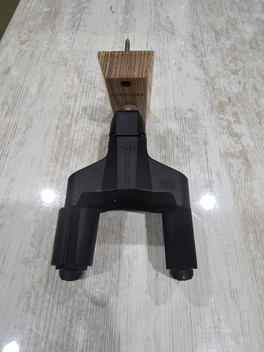 Продам крепление для гитары