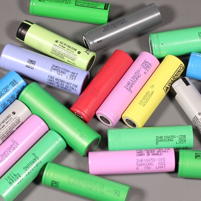 Аккумуляторы 18650 в количестве новые и б/у