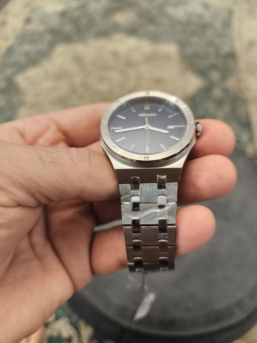 Наручные часы Adriatica Швейцария. Новые. Оригинал!