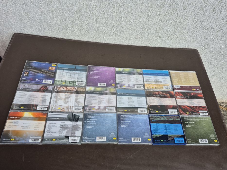 Vând Lot 18 CD cu muzica clasica mixta,colectia Deutsche Grammophon
30 x 5 = 150lei

pa