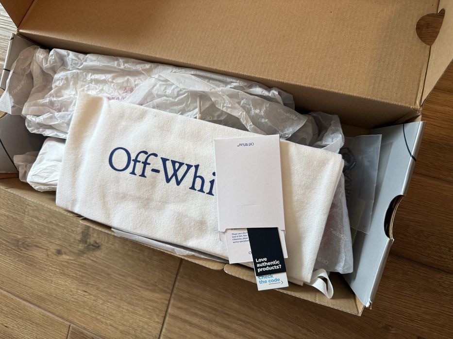 Off white обувки 43