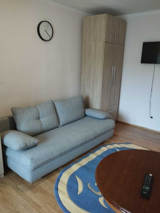 Garsoniera semidecomandata