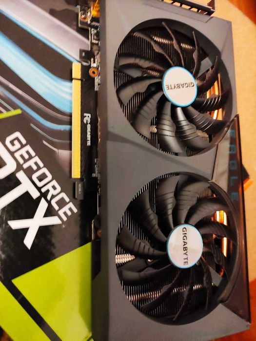 GIGABYTE GeForce RTX 3060 Ti EAGLE OC LHR 8GB GDDR6, ca noua.pret fix
