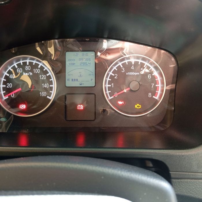 Shinrey T30 sirochni sotiladi yili 2024 gaz 2ta 75tali shinalari yangi