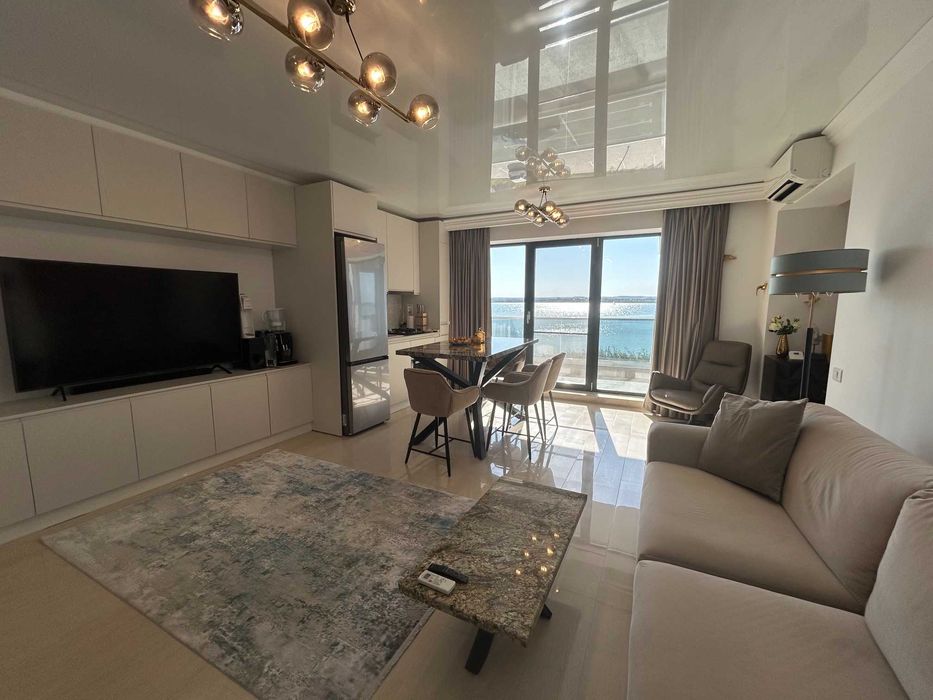 Apartament Premium, Vedere Frontală la Lacul Siutghiol – Mamaia, Garaj Subteran