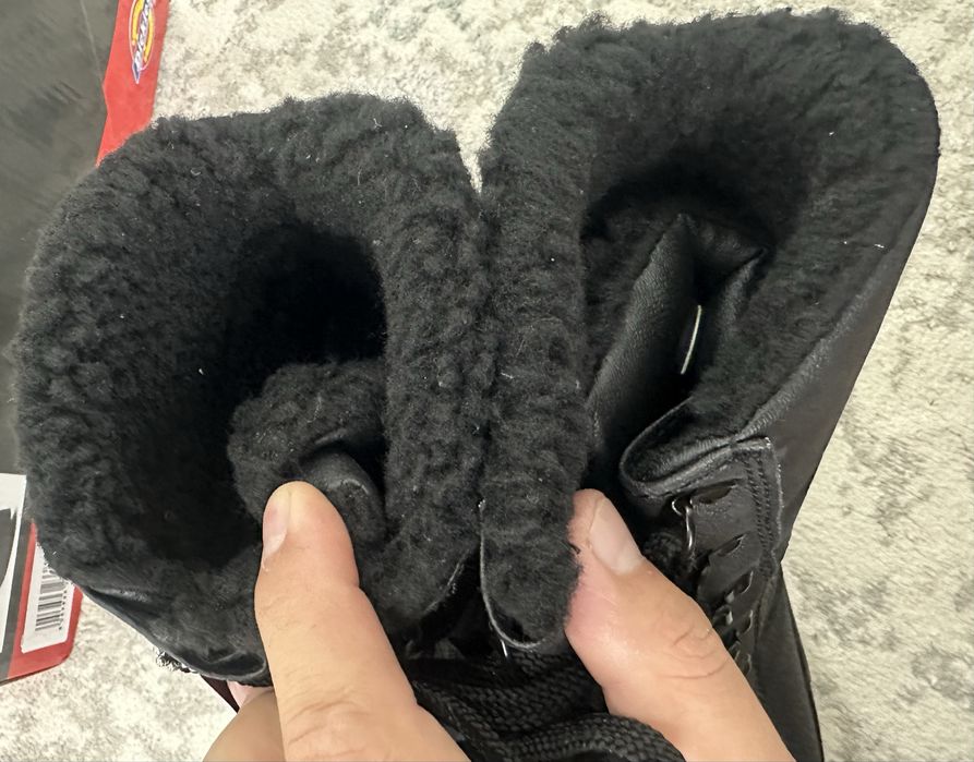 Зимний ботинка 43 размер.