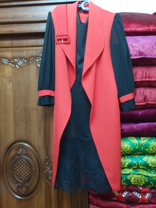 Ayollar kiyimlari sotiladi yozgi kuzgi