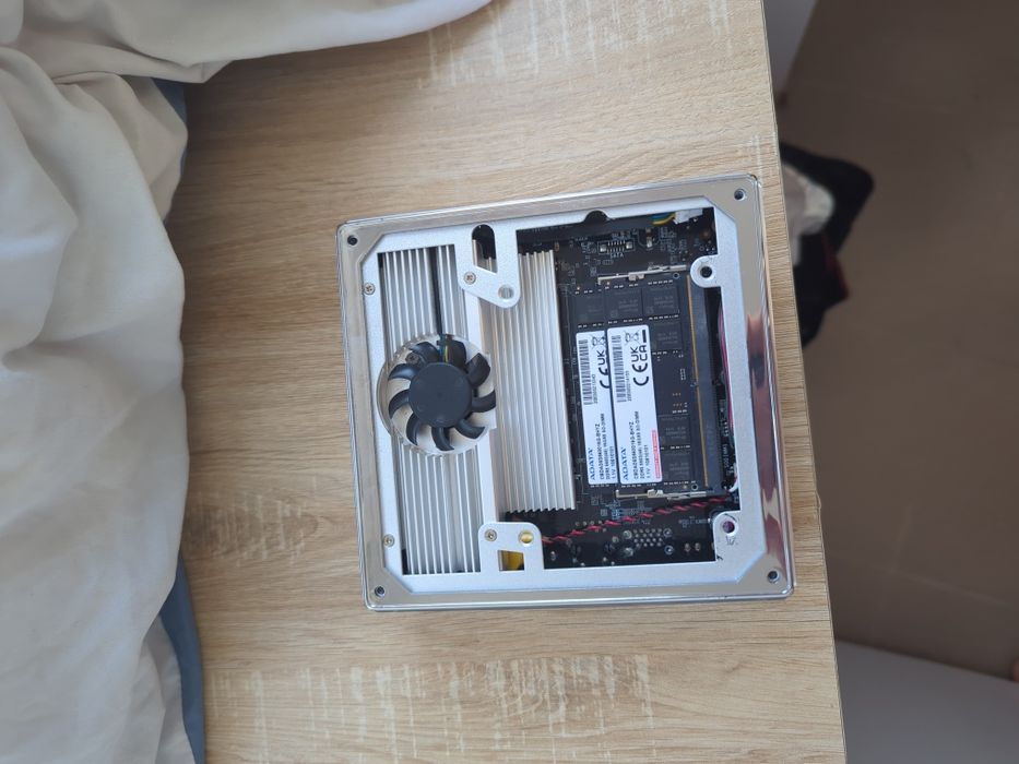 Mini Pc 32GB RAM DDR5, 1TB spațiu de stocare