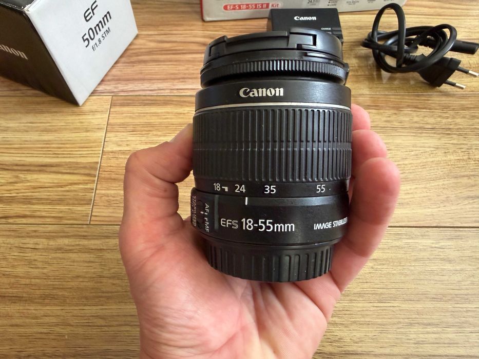 Canon EOS 2000D+Обектив 18-55+Обектив 50mm f/1.8 STM/Пълен комплект