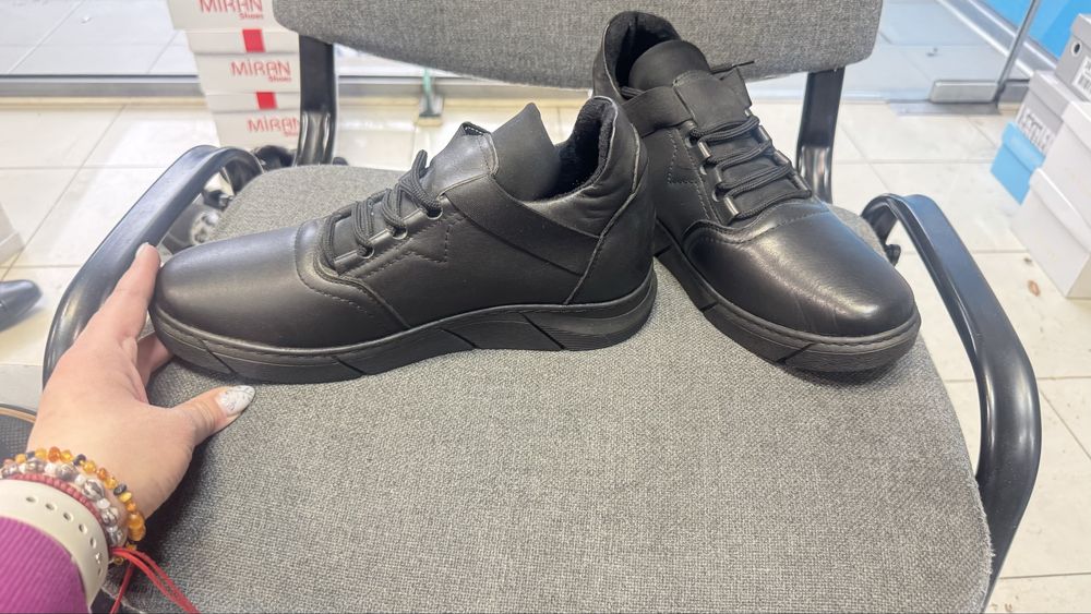 Мъжки ботички от естествена кожа