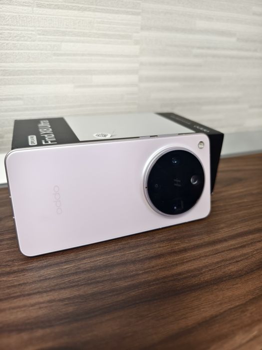 Vând Oppo find X8 ultra