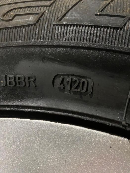 jante aliaj cu anvelope M+S 235/65 R17 7.0Jx17 ET 48 Kia Sorento 2014