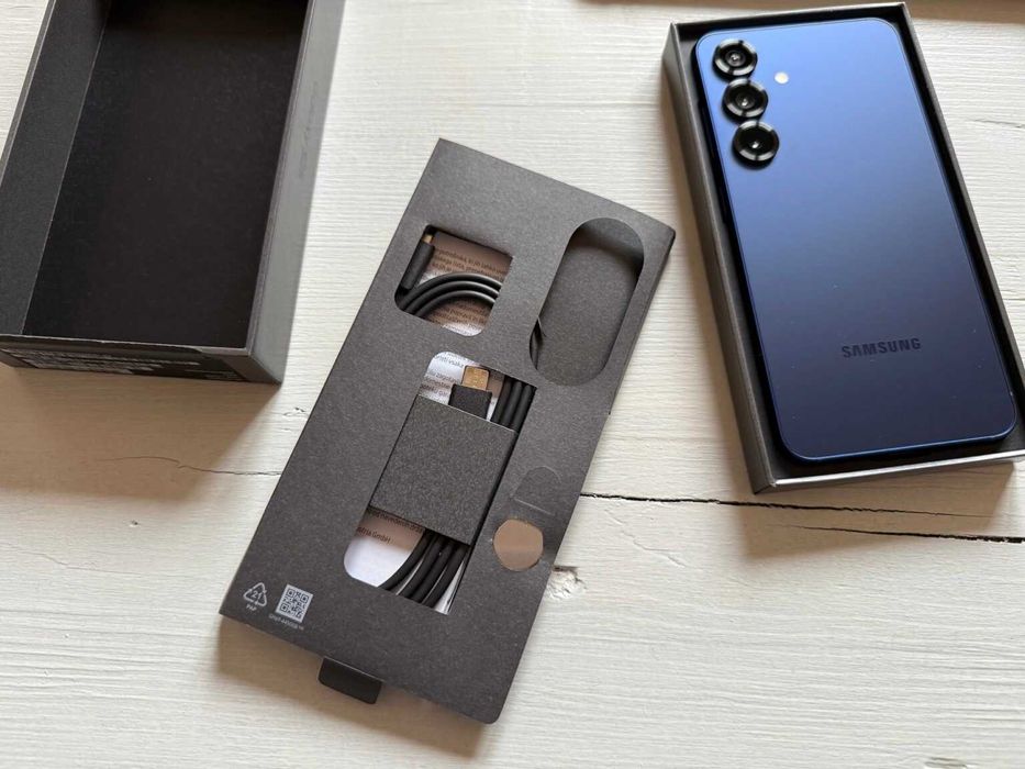 ЧИСТО НОВ - оригинален Samsung Galaxy S25 - 12GB RAM, 256GB + ПОДАРЪЦИ