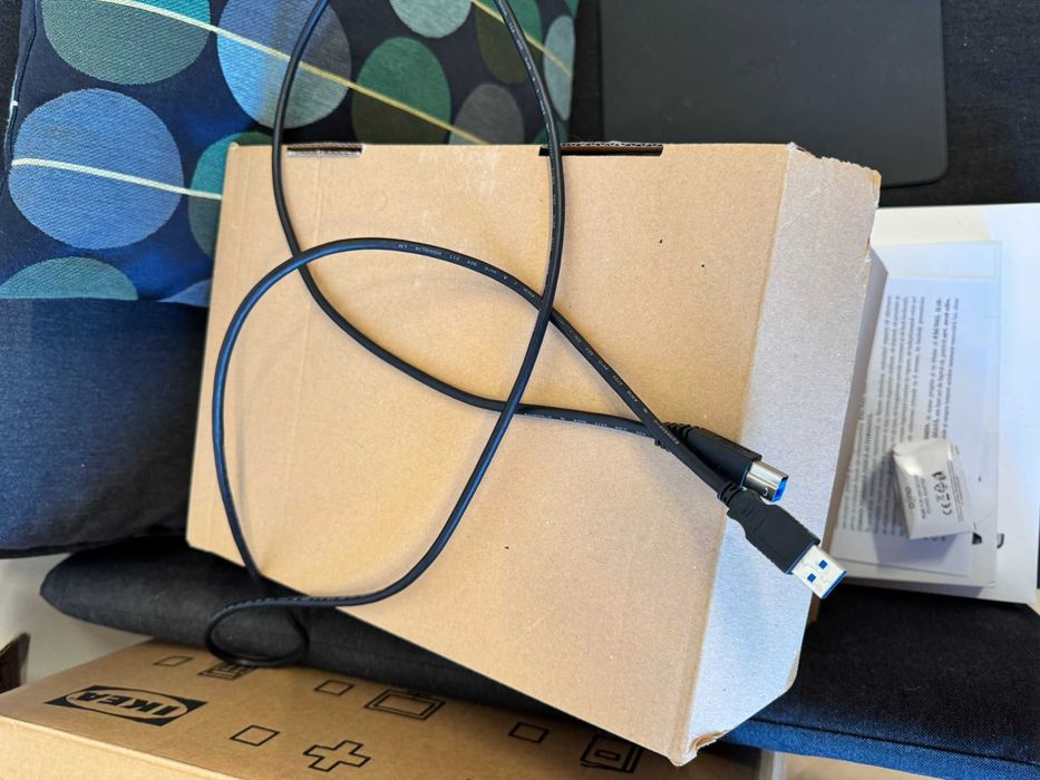 Lot 30 cabluri USB: 10x USB-C, 4x C-C, 3x Lightning, 9x Micro-USB, USB-B + 1 sigilat