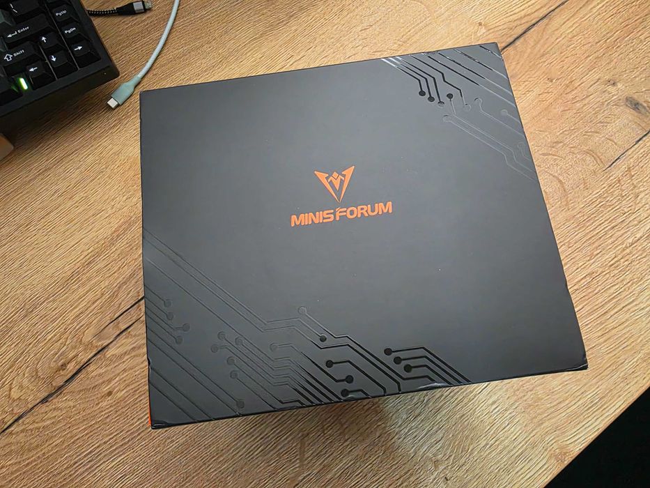 MiniPC Minisforum UM760 Pro Ryzen 5 7640HS 32GB DDR5
