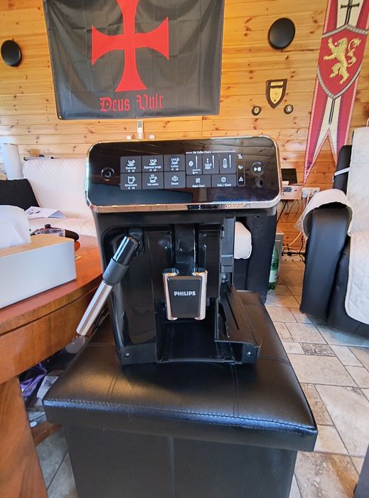 Espressor automat Philips EP3221/40