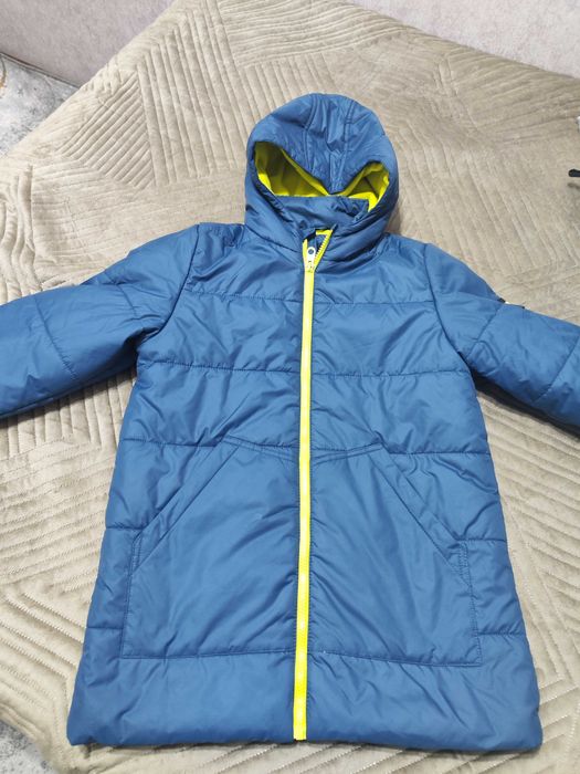 Детские куртки на мальчика 7-8 лет