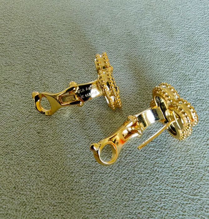 Златни обеци с черен оникс - Van Cleef & Arpels VCA Vintage Alhambra