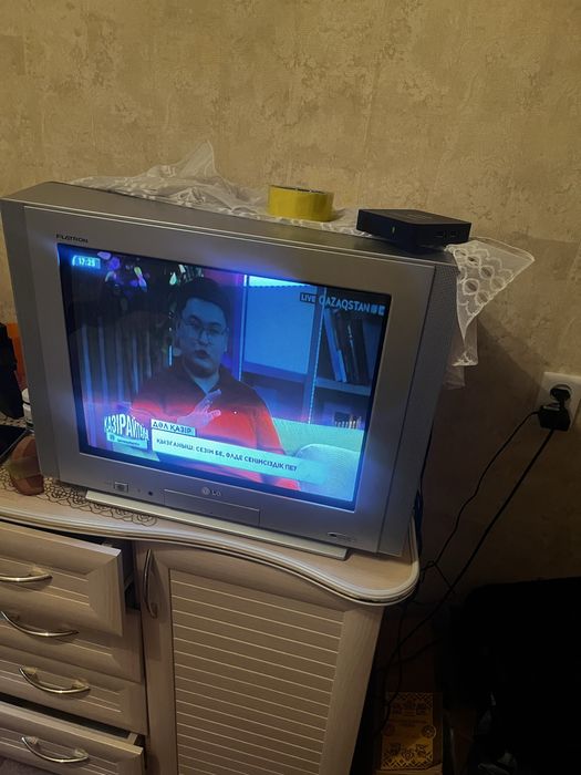 Продам телевизор