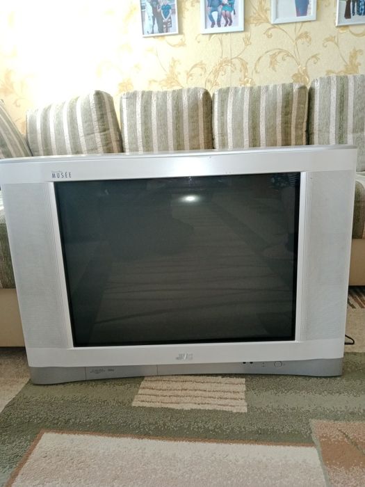 Телевизор JVC японский