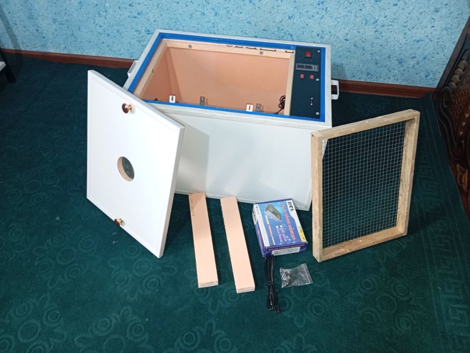 Zar tuxum inkubatorlari