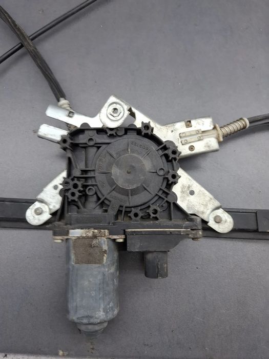 Motoras macara geam fata dreapta 6K4 959 802 E Seat Ibiza 2003