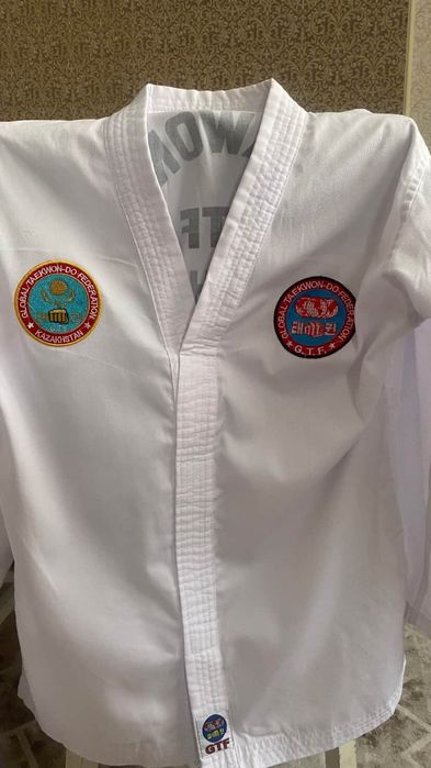 Продам добок(кимано) для занятий Тхэквандо