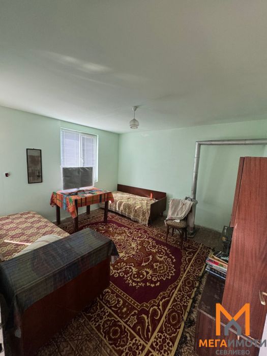 Продажба Къща гр. Севлиево - с. Сенник 80m² и двор 1790m²