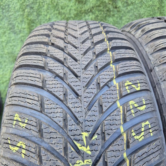 225 60 17 Nokian Noi iarnă