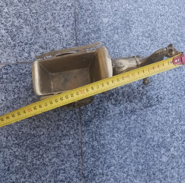 Cal cu trăsură din Bronz