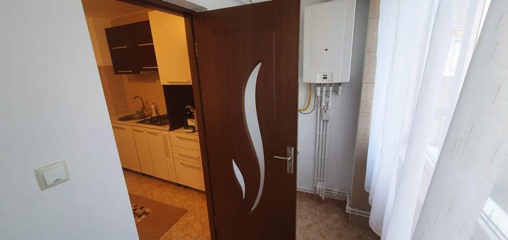 Inchiriez apartament 2 camere foarte ingrijit