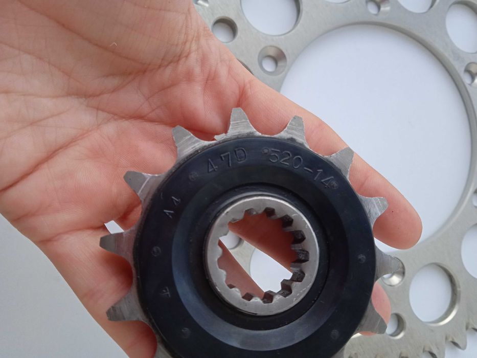 Зъбчатки Suzuki 520 14/49