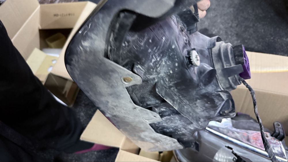 Фары монтеро спорт