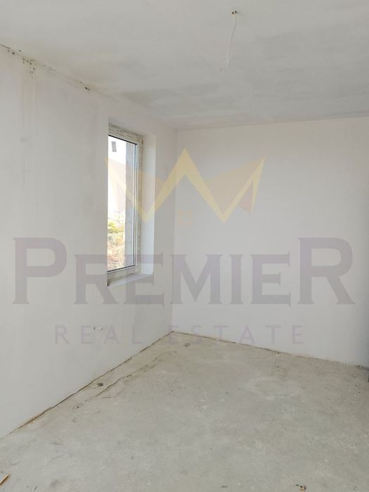 Продава се Двустаен апартамент в Каварна - 70 кв.м за 729 €/кв.м - Снимка #4