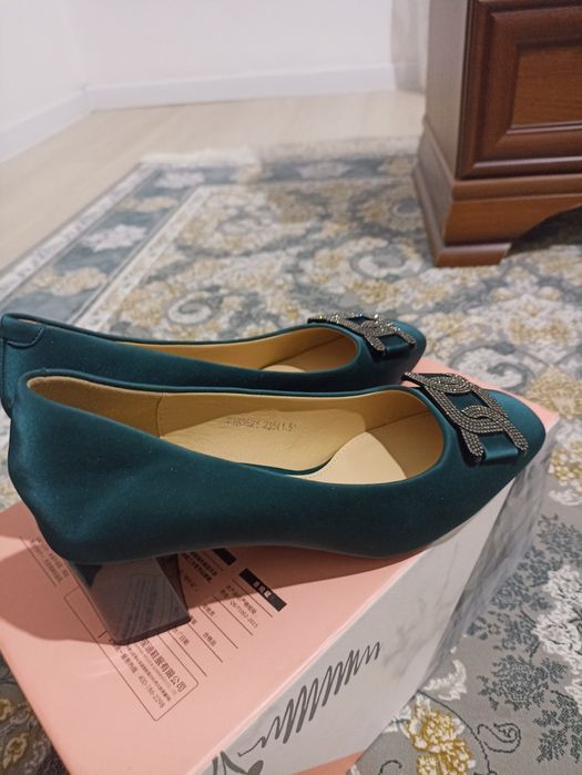 Корейский туфли   .