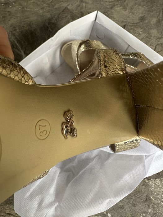 Дамски официални обувки